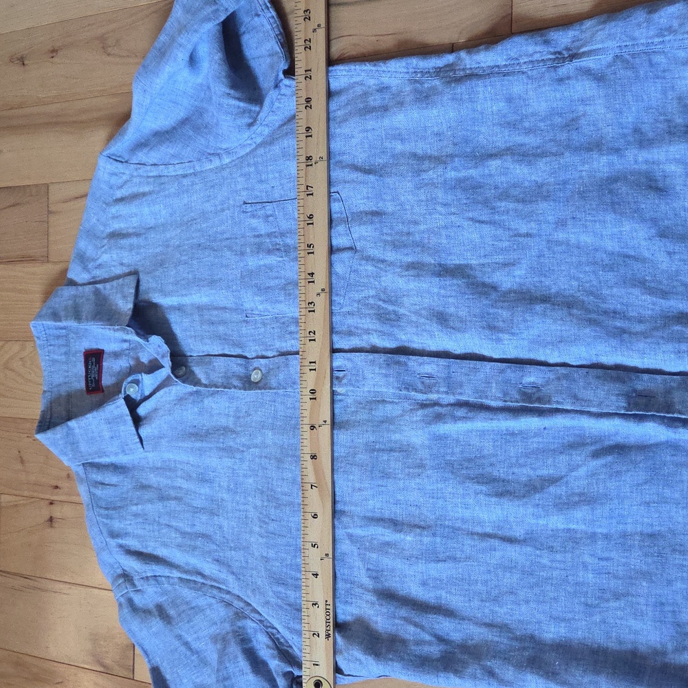 UnTuckit Linen Short Sleeve Shirt. - Picture 3 of 5